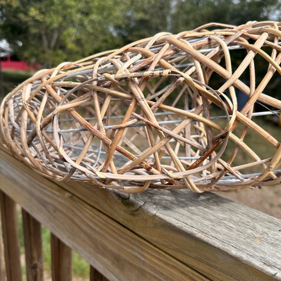 Vintage Cornucopia Basket Horn of Plenty 18” Fall Thanksgiving Centerpiece - Picture 6 of 9